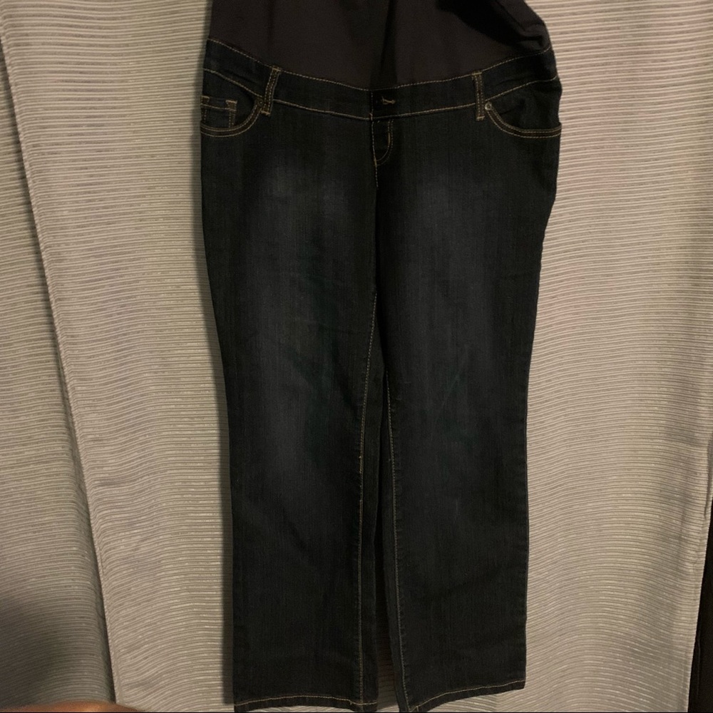 XL size 14/16 maternity jeans lot